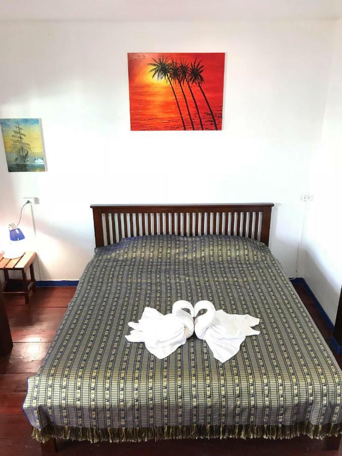 Dutchman Homestay Ko Kut Экстерьер фото